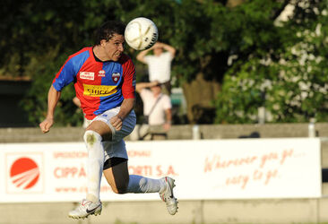 Calcio Gaston Garcia Magneti