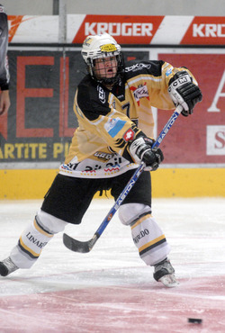 Hockey Carly Haggard