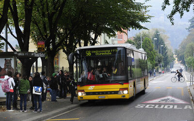 Bellinzona fermata scuolabus scuole medie