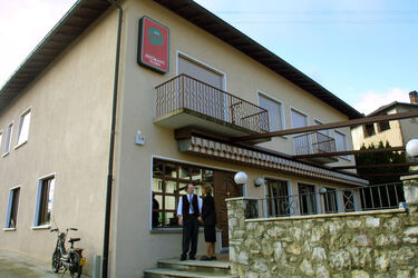 Arzo inaugurazione Bar Flora