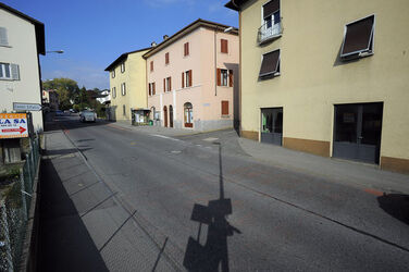 Balerna strada cantonale e incrocio per Gorla