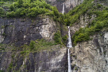 Biasca cascata Santa Petronilla Biasca cascata Santa Petronilla