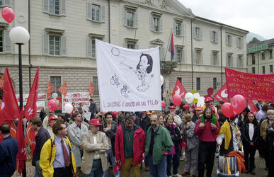 Bellinzona manifestazione contro politica sociale