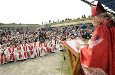 Passo del San Gottardo Santa Messa per la Festa Nazionale primo di agosto