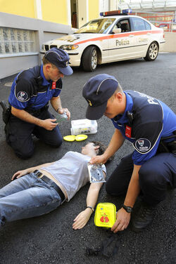 Chiasso defibrillatore polizia comunale