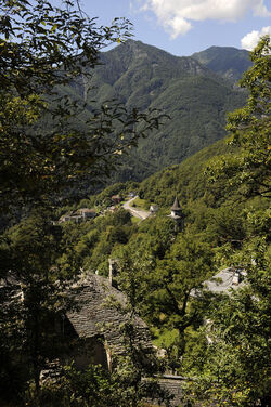 Berzona veduta panoramica