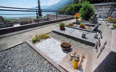 Brissago cimitero dove verrà posta Nella Martinetti Brissago cimitero dove verrà posta Nella Martinetti