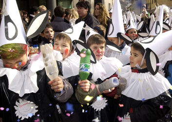Biasca corteo bambini Carnevale Re Naregna