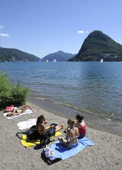 Lugano turismo in riva al lago
