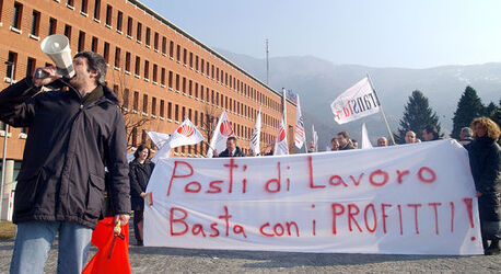 Bellinzona protesta contro i tagli Swisscom