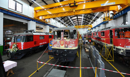 Bellinzona presentazione locomotiva Re420 ammodernata Bellinzona presentazione locomotiva Re420 ammodernata