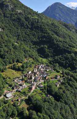 Menzonio Val Lavizzara veduta panoramica aerea