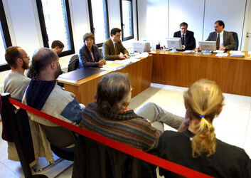 Bellinzona processo manifestanti anti G8 a Chiasso