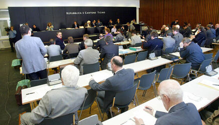 Bellinzona prima seduta Gran Consiglio aula provvisoria
