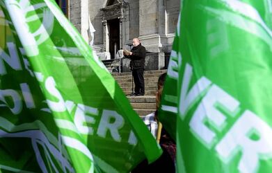 Bellinzona manifestazione contro politica sanitaria