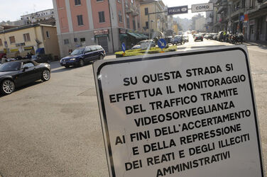 Ponte Chiasso I segnaletica dispositivo fiscovelox