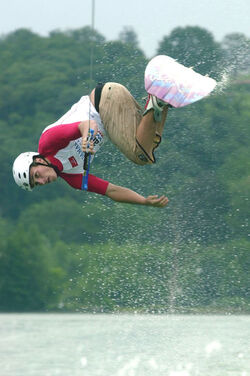 Wakeboard Slide gare acrobatiche ad Agno Wakeboard Slide gare acrobatiche ad Agno