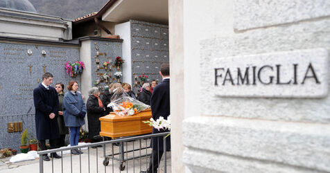 Porlezza IT funerali di Flora Urech