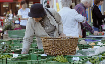 Lugano mercatino in Piazza Riforma