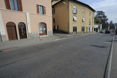 Balerna strada cantonale e incrocio per Gorla