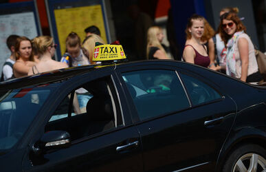 Lugano servizio taxi stazione FFS
