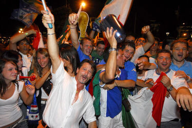 Lugano festeggiamenti tifosi italiani