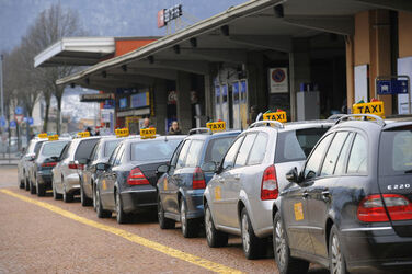 Lugano servizio taxi alla stazione FFS