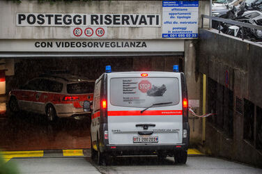 Chiasso ricostruzione omicidio in Via Valdani Chiasso ricostruzione omicidio in Via Valdani