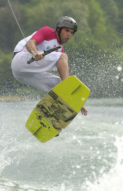 Wakeboard Slide gare acrobatiche ad Agno Wakeboard Slide gare acrobatiche ad Agno