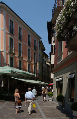 Lugano veduta di via Nassa