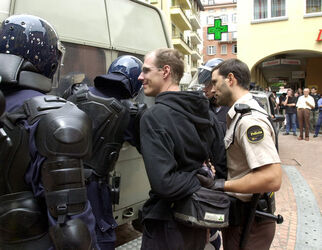 Manifestazioni anti G8 happening e ritrovi vari in Ticino