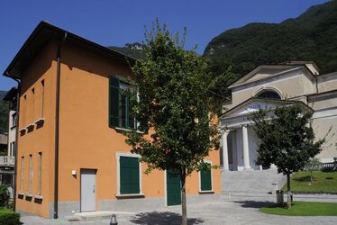 Melano Casa Comunale e Chiesa Parrocchiale di S.Andrea