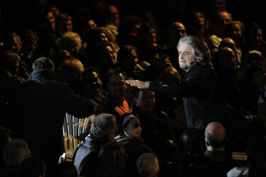 Bellinzona spettacolo Beppe Grillo Grillo is back 