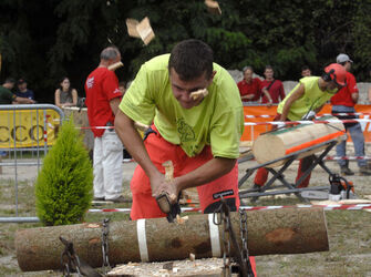 Novazzano pentathlon del boscaiolo