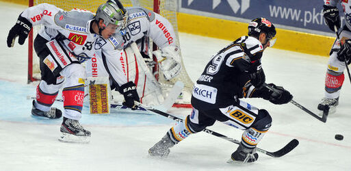 0710.2011 Hockey HC Lugano EV Zugo