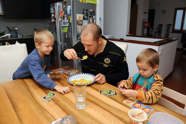 24.10. 2.011 Hockey Steve Hirschi