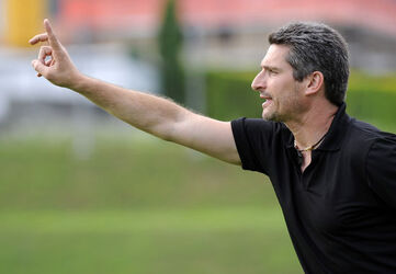 Calcio R&eacute;gis Rothenb&uuml;hler