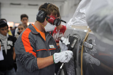 Lamone il fascino nel ramo della carrozzeria professioni con un futuro