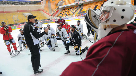 Hockey Larry Huras nuovo allenatore HCL
