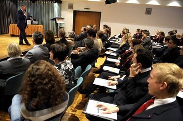 Bellinzona incontro studenti SSAT con operatori aziendali