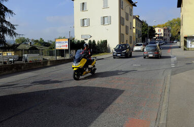 Balerna strada cantonale e incrocio per Gorla